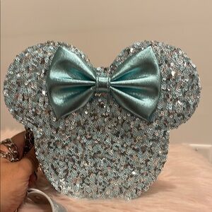 Loungefly - Disney Blue Sequin Minnie Mouse Bag chain crossbody